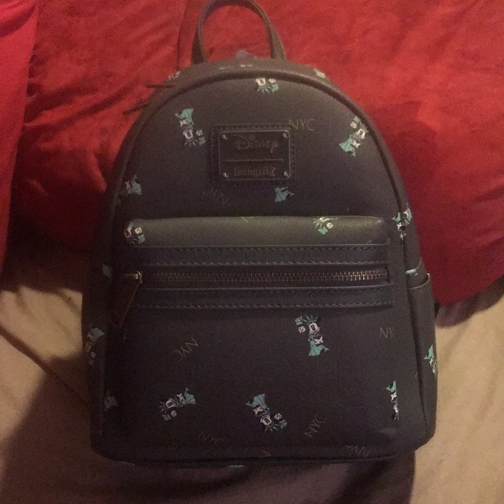 Disney NYC Minnie Mouse loungefly backpack